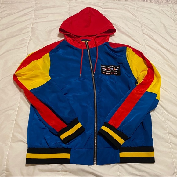 Forever 21 Sweater - Picture 2 of 4